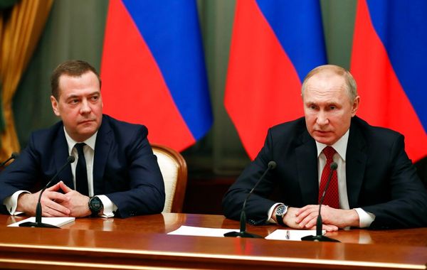 ▲▼俄羅斯總統普丁與他的重要親信梅德維傑夫（Dmitry Medvedev）。（圖／美聯社）