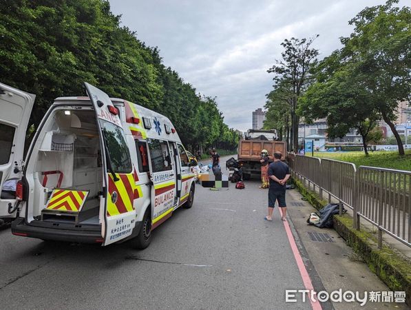 ▲▼車禍。（圖／記者陳雕文翻攝）