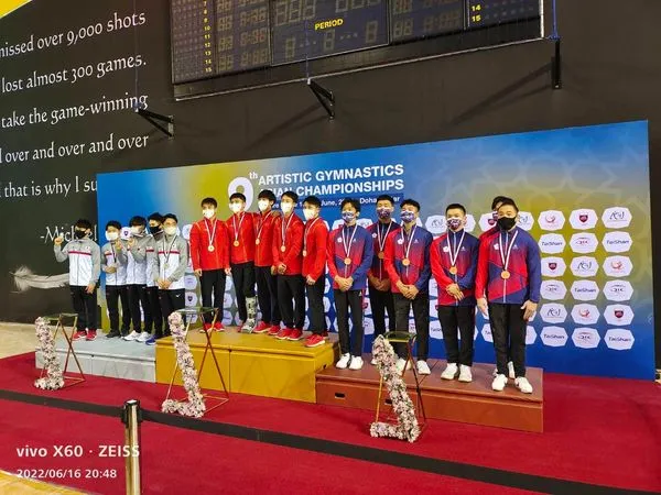 ▲▼中華體操男團勇奪卡達世錦賽銅牌。（圖／翻攝自Facebook／林育信）