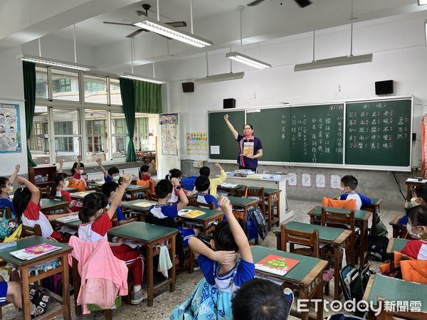 ▲屏東市和平國小上課            。（圖／記者陳崑福翻攝）