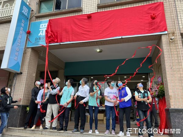 ▲▼柯文哲跨海 民眾黨插旗金門。（圖／記者林名揚翻攝）