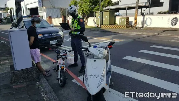 ▲台南市永康警分局17至19日連續3天，執行取締違規微型電動二輪車專案，共計取締58件，沒入11輛。（圖／記者林悅翻攝，下同）