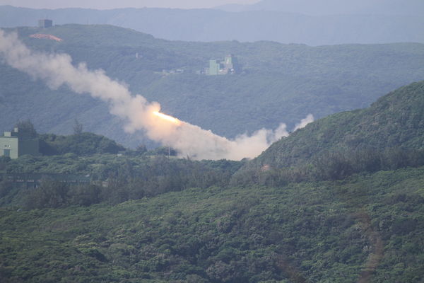 ▲▼國君雷霆2000火箭發射意外。（圖／台灣西南空域粉絲專頁提供）