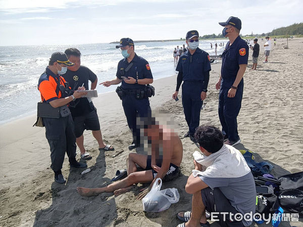 ▲▼ 台南安平漁光島下午傳溺水意外　2人被救送醫1人失蹤。（圖／記者林悅翻攝）