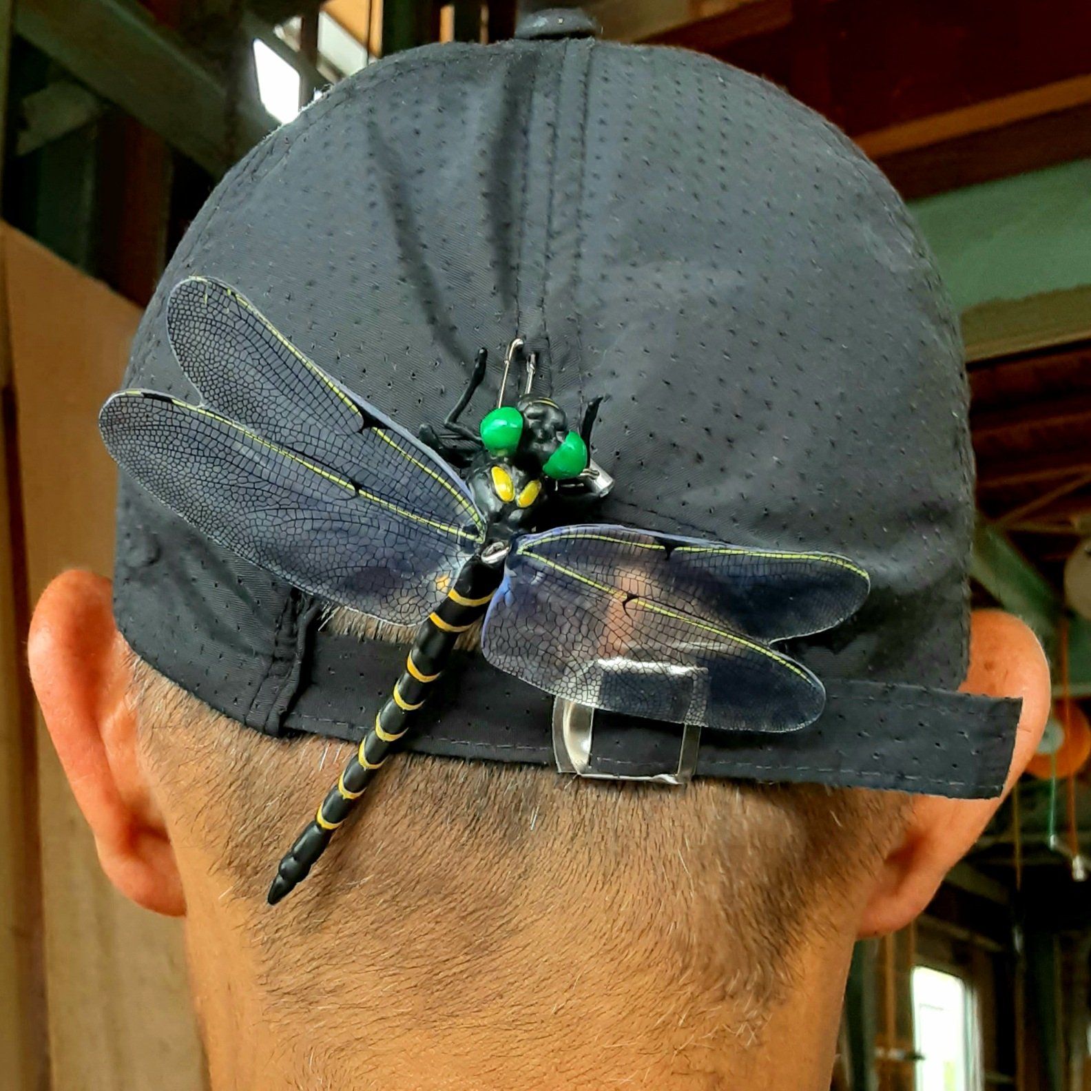 ▲▼  日本一款主打防蚊的「大蜻蜓吊飾」造型商品引發討論。（圖／翻攝自推特）