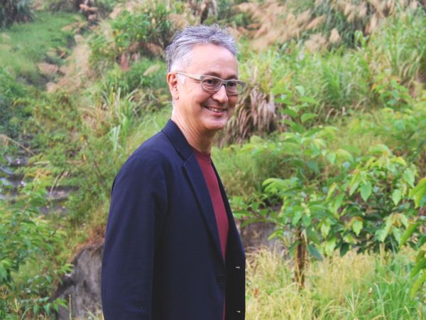 ▲▼高培華簽下鄒族歌手達馜舞Tanivu。（圖／川彙團隊提供）