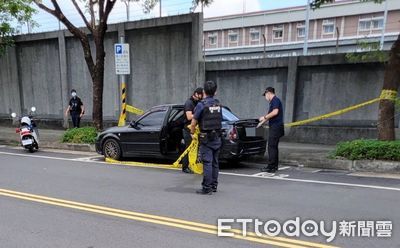 快訊／北市松山區男子陳屍車內！民眾見異狀嚇壞　警封鎖現場調查