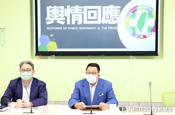 ▲▼民進黨立法院黨團召開輿情回應記者會 陳歐珀 黃世杰。（圖／記者屠惠剛攝）