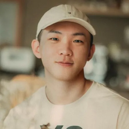 ▲▼黃山料新作《那女孩對我說》親簽版，開賣10秒完售。（圖／Facebook／黃山料）