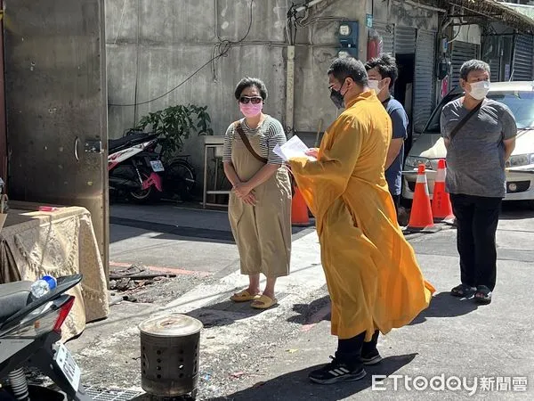 ▲▼   三重大火招魂。（圖／記者陳以昇攝）