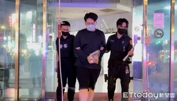 ▲▼大馬歌手丘沁偉日前因被控涉嫌性侵未遂，又投訴旅館未繳清房費被警方帶回。（圖／記者邱中岳翻攝）