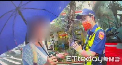 現場對話曝！台中女大雨中「肉身擋公車」　下一班要等這麼久