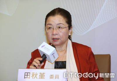 田秋堇怨沒公務車下雨會遲到 藍:月領20萬不能自己開車叫車?
