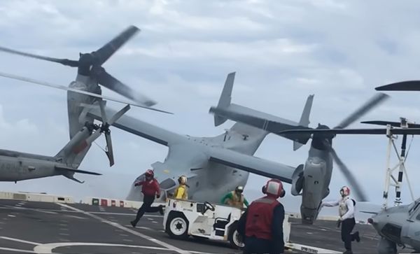 ▲▼美軍一架魚鷹型傾斜旋翼機（MV-22 Osprey）2017年在澳洲參加聯合演習時發生意外，導致3名陸戰隊員失蹤。（圖／翻攝自YouTube／Triple-Fatal Crash of V-22 Osprey）