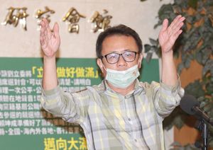 賴坤成要劉櫂豪把立委做好做滿　「母雞會變成壓死小雞的力量」