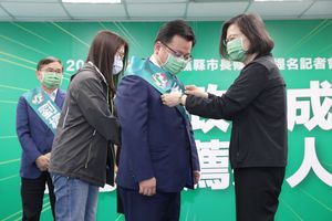 李俊俋參選嘉義市長　黃重諺接總統府副秘書長