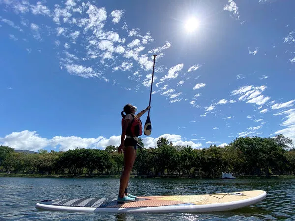 ▲▼胡念禧在8歲時成為展望會的受助童，如今年僅22歲奪下全國SUP女子冠軍，更成為許多運動項目的教練，提早自立。（圖／台灣世界展望會）