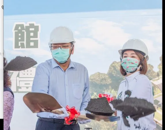 ▲屏東縣長潘孟安7日出席東港社會福利館綜合館動土典禮             。（圖／取自潘孟安臉書）