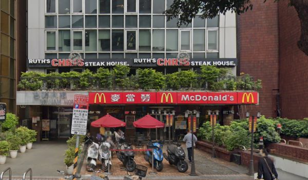 全台第一家麥當勞位於在民生東路三段。（翻攝 Google Map）
