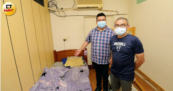 新竹縣中華照顧者關懷協會長期照顧街友，為他們安排工作和住處，如今已協助12人脫離「無家生活」。（圖／方萬民攝）