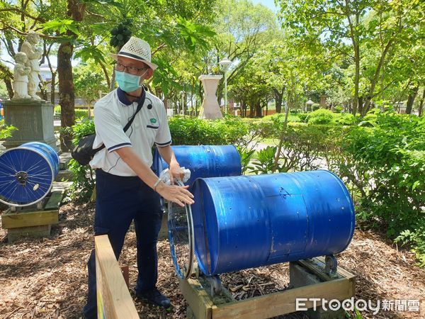 ▲碧雲莊社區裡的「毛小孩便便塔」。（圖／慈濟大學提供，下同）