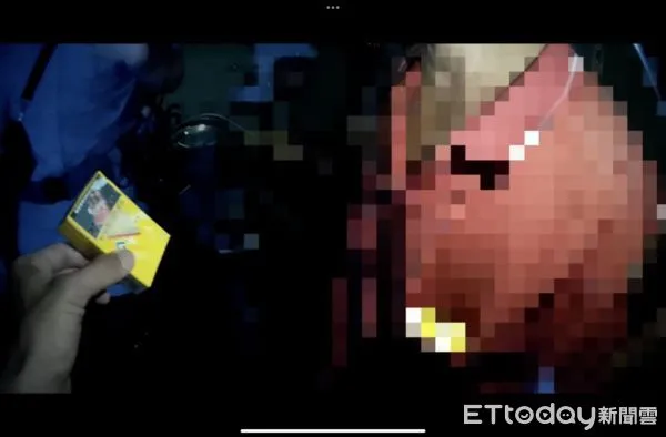 ▲台南市學甲分局學甲派出所警員顏嘉鴻、謝金庭，查獲柯姓男子持有毒品安非他命。（圖／記者林悅翻攝，下同）