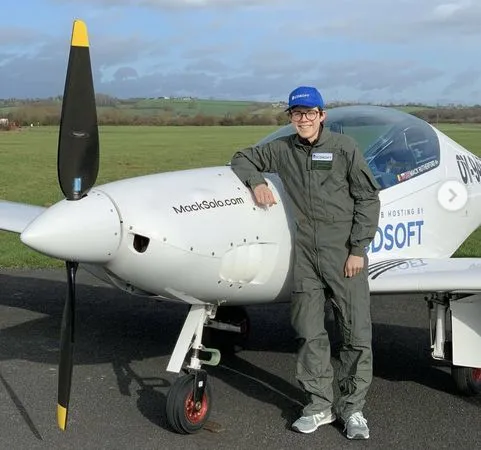 ▲▼16歲麥克（Mack Rutherford）挑戰獨駕飛機環繞世界最年輕紀錄，預計7月16日左右飛抵台北松山機場。（圖／翻攝Mack IG）