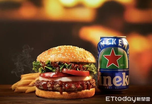 ▲▼「漢堡王X海尼根」推零酒精牛肉堡。（圖／業者提供）