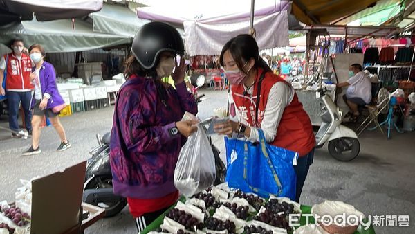 ▲▼復航空難倖存空姐、台灣基進小港、前鎮高雄市議員參選人黃敬雅。（圖／記者吳世龍攝）