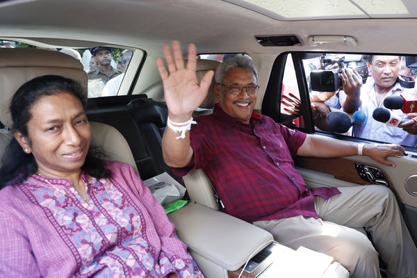 ▲▼斯里蘭卡總統拉賈帕克薩（Gotabaya Rajapaksa）13日帶著妻子、兩名保鑣搭乘軍機逃往馬爾地夫。（圖／達志影像／美聯社）