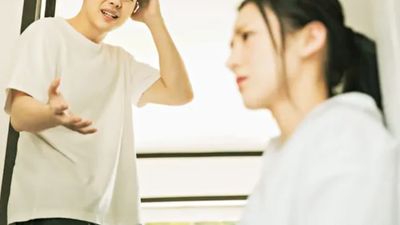 媽寶男堅稱「我媽說房子要買在台北市！」女友想住新北被他罵：那裡環境髒