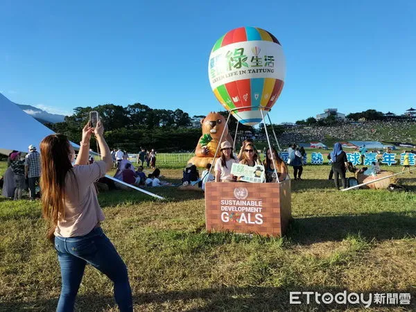 ▲結合熱氣球活動推廣全民綠生活。（圖／記者楊漢聲翻攝）