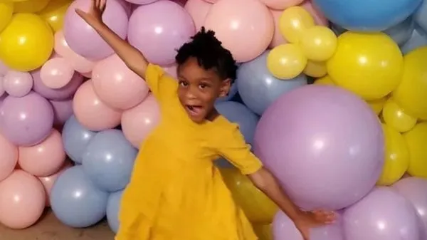 好友帶3條比特犬一起同住　媽返家發現4歲女兒被暴咬身亡。（圖／翻攝自募款網站GoFundMe）