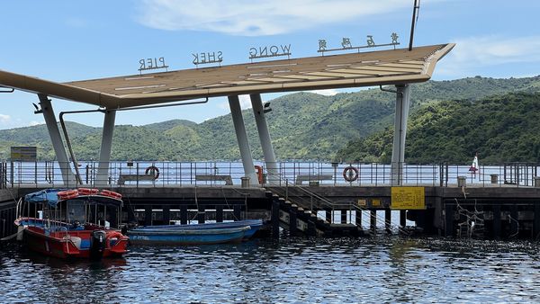 ▲港警攔截欲坐船偷渡台灣的4名2019反修例通緝犯。（圖／香港01）