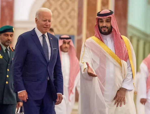 ▲▼拜登訪問沙烏地阿拉伯與王儲穆罕默德．沙爾曼（Mohammed bin Salman）會面。（圖／路透）
