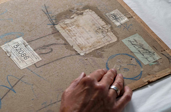 ▲▼梵谷《農婦》背後竟藏自畫像。（圖／路透）