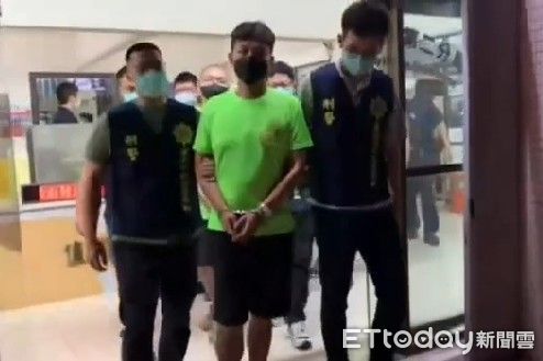 ▲台南市警二分局查獲涉嫌開槍、傷警、鬥毆等13人依法送辦，報請檢察官押中。（圖／記者林悅翻攝，下同）