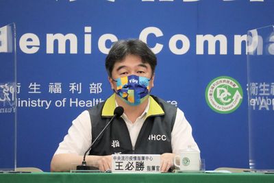 王必勝三度被問「外遇」僅回一句話　蘇貞昌今赴指揮中心救場