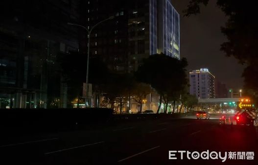 Re: [新聞] 快訊／台北中山區深夜「無預警停電」962戶受影響　台電