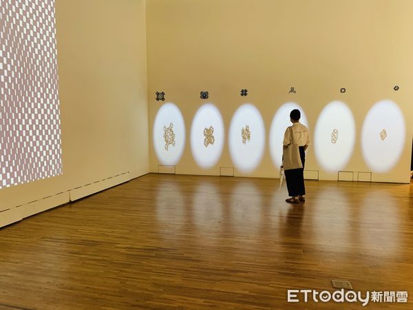 ▲▼藝術家野老朝雄首度來台舉行個人展覽，「野老朝雄 CONNET連結」展現幾何藝術魅力。（圖／記者林育綾攝）