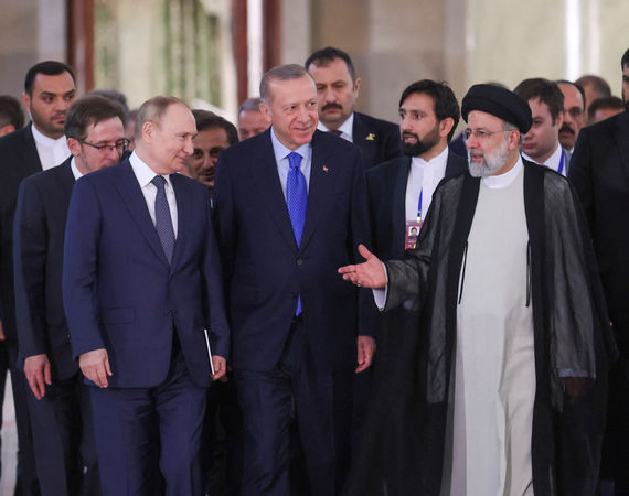 ▲▼俄羅斯總統普丁（Vladimir Putin）與土耳其總統艾爾段（Tayyip Erdogan）、伊朗總統萊希（Ebrahim Raisi）會面。（圖／路透）