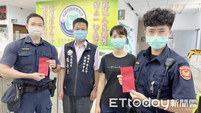 車停路中「駕駛瘋狂自撞方向盤」　警急破窗救人竟是血糖過低