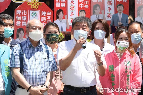 ▲▼陳時中前往台北保安宮參香祈福。（圖／記者黃克翔攝）