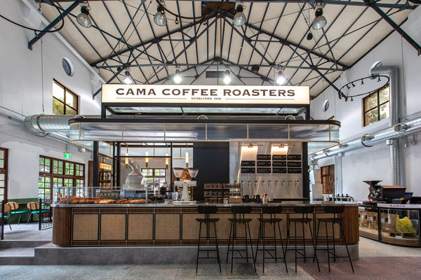 ▲cama café旗下第二號旗艦店「CAMA COFFEE ROASTERS豆留文青」。（圖／品牌提供）