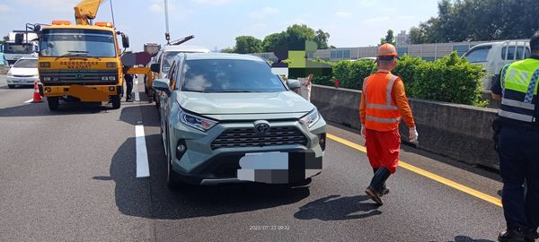 ▲國道1號彰化路段連環追撞車禍。（圖／國道警方提供）