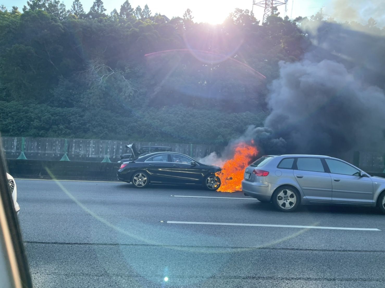 快訊／國1北上96K新竹段火燒車！　濃煙狂竄擋視線...回堵3公里 | ETtoday社會新聞 | ETtodayAMP