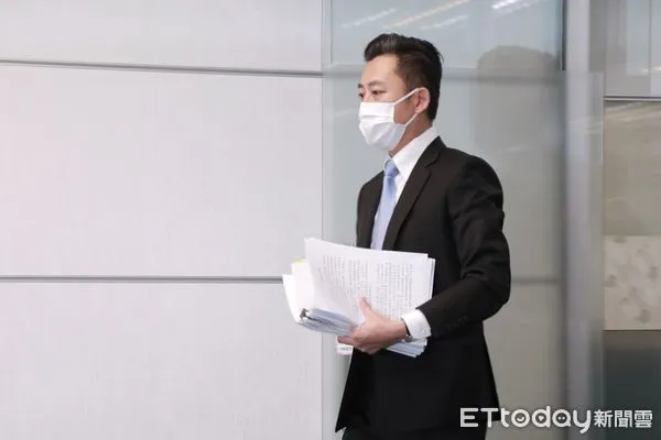 ▲▼林智堅市長參選人說明碩士論文記者會。（圖／記者周宸亘攝）