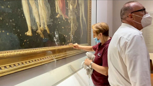▲▼義大利文藝復興畫家波提且利（Sandro Botticelli）的名畫《春》險些遭抗議人士破壞。（圖／路透）