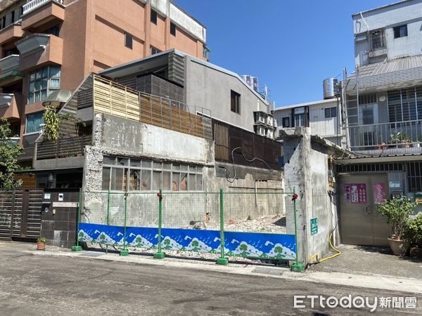 ▲▼北投小宅案「天綺」為建商自己持有改建的危老案，基地面積較為狹小。（圖／記者賴志昶攝）