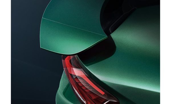 ▲大陸即將發表全新MG 7轎跑車，首搭上品牌最新設計的黑色廠徽。（圖／翻攝自MG）